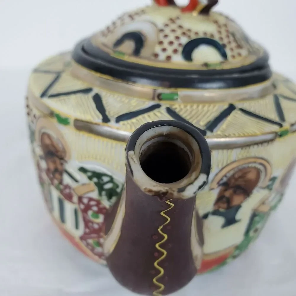 Vintage Hand Painted Geisha Samurai‎ Lotus Flower Tea Pot Made in Japan GUC